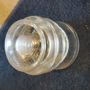 Antique insulator